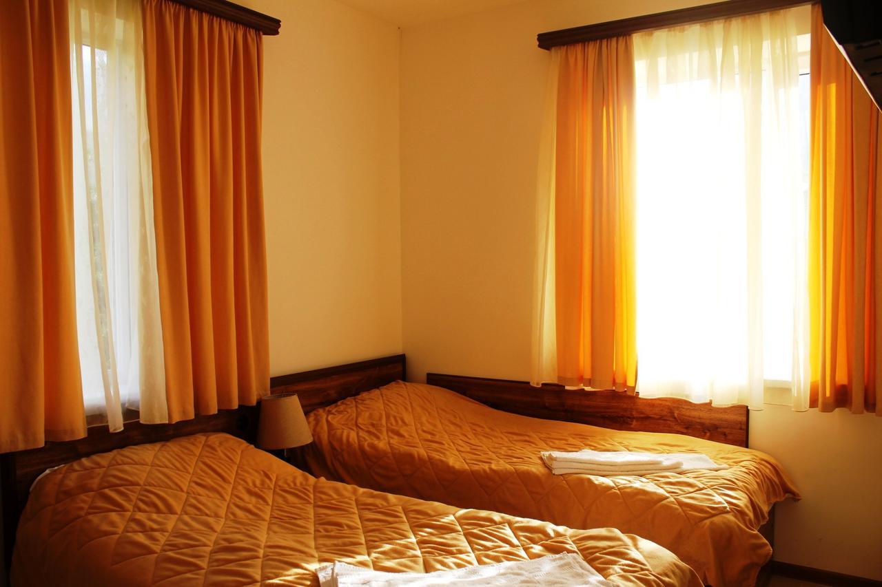 Lucytour Hotel Hermon Екстер'єр фото