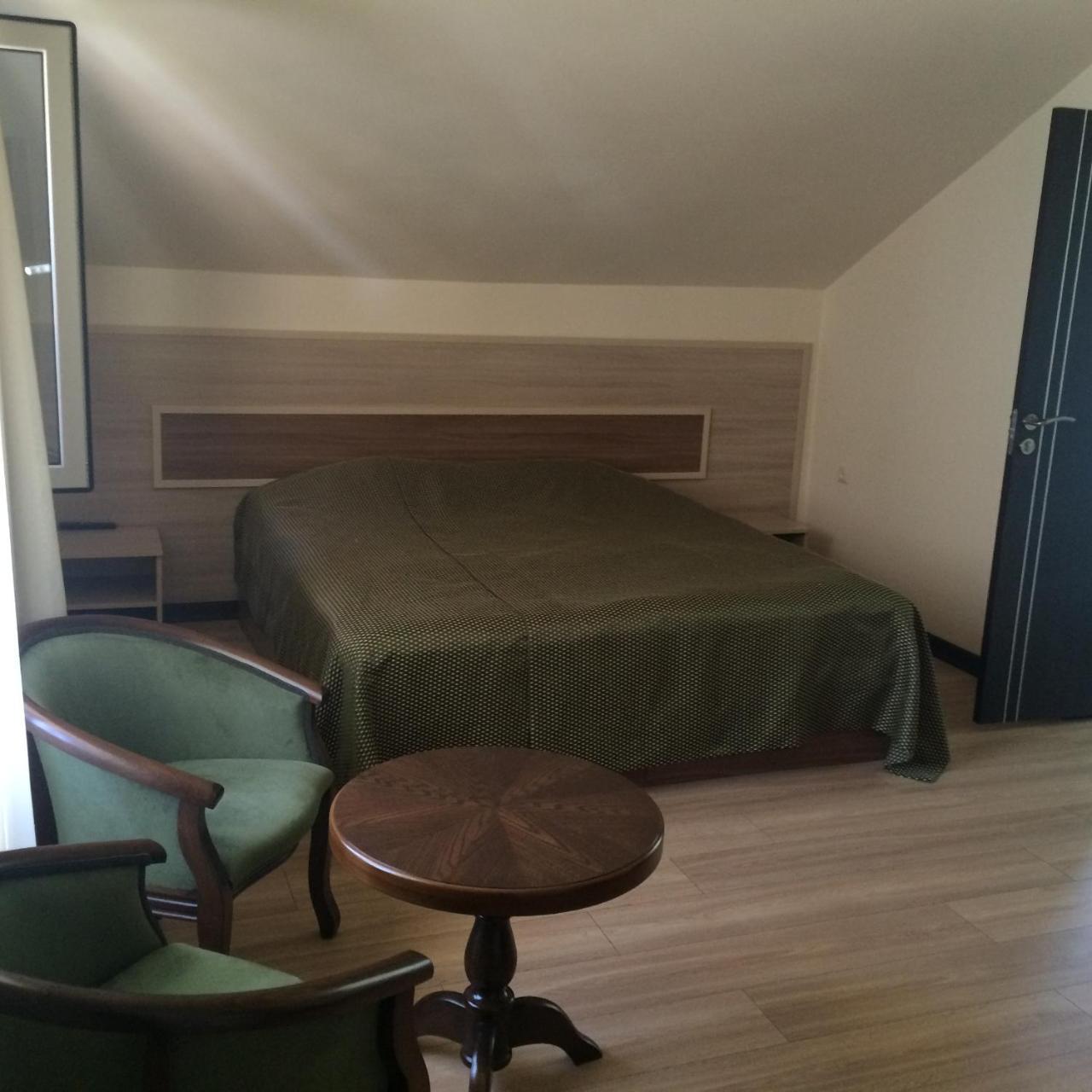 Lucytour Hotel Hermon Екстер'єр фото